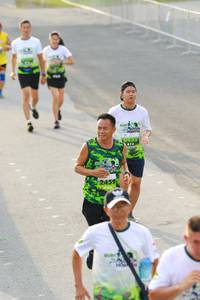 BIB: 245
                            <button type="button" onclick="openModal(3538073)" class="btn btn-primary btn-sm float-right btn-popup" data-toggle="modal" data-target=".modal-high-quality">
                        <i class="fas fa-shopping-cart"></i> Add to Cart
                    </button>
                                            <button type="button" onclick="isThisMe(3538073, true)" class="btn btn-success btn-sm float-right btn-popup btn-isme hidden" data-toggle="tooltip" data-placement="bottom" title="นี่คือรูปของคุณใช่ไหม คลิกที่นี่เพื่อเอาเข้าอัลบั้ม">
                        <i class="fas fa-plus"></i> Add to album
                    </button>
                    <button type="button" onclick="isThisMe(3538073, false)" class="btn btn-warning btn-sm float-right btn-popup btn-isnotme hidden">
                        <i class="fas fa-ban"></i> Remove from album
                    </button>